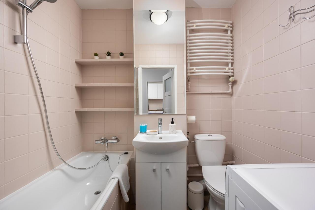 9Th Floor City View Apartment وارسو المظهر الخارجي الصورة