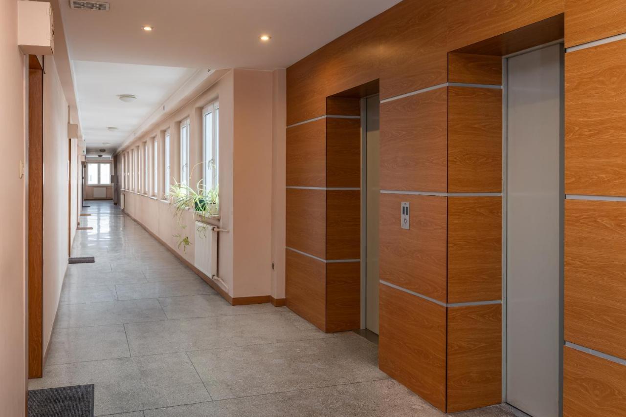 9Th Floor City View Apartment وارسو المظهر الخارجي الصورة